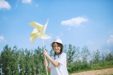 当勇气像宇宙飞船突然启动的发动机