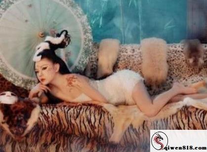 娱乐:大表哥治理清道夫老巢：真的是翻车还是巧妙转向？